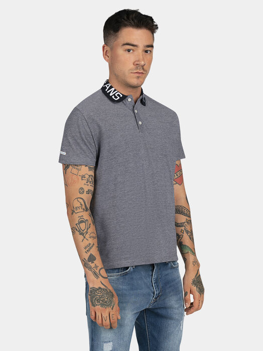 Polo shirt with logo detail on the collar