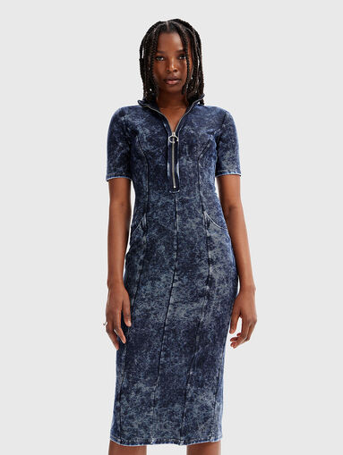 Slim dress with accent zip - 4
