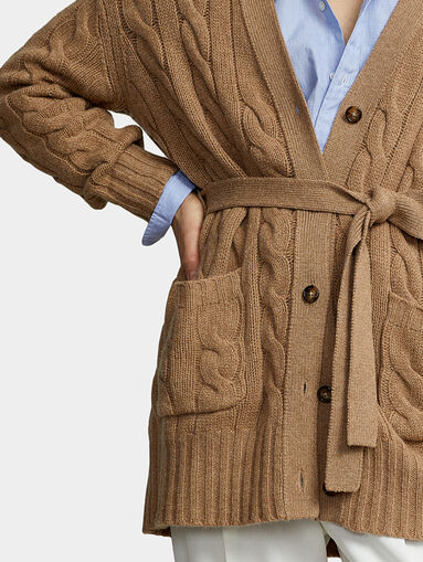 Knitted cardigan with pockets - 4