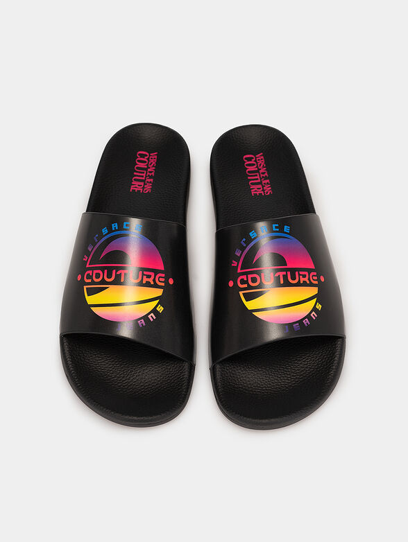 Black beach slippers with print - 5