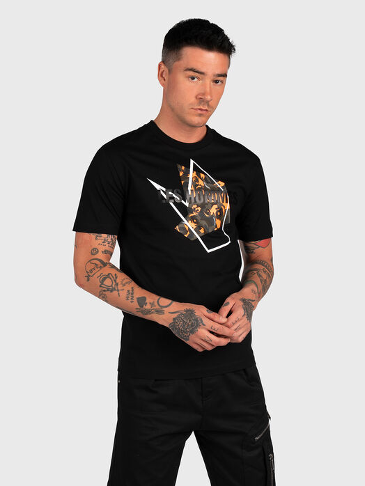Black T-shirt with camouflage print