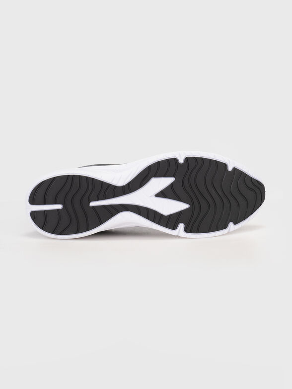 EAGLE 7 black sports shoes - 5
