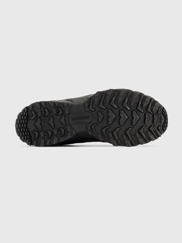 610 sports shoes in black color - 4