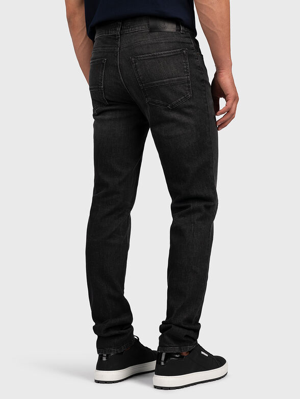 Jeans with logo label - 2