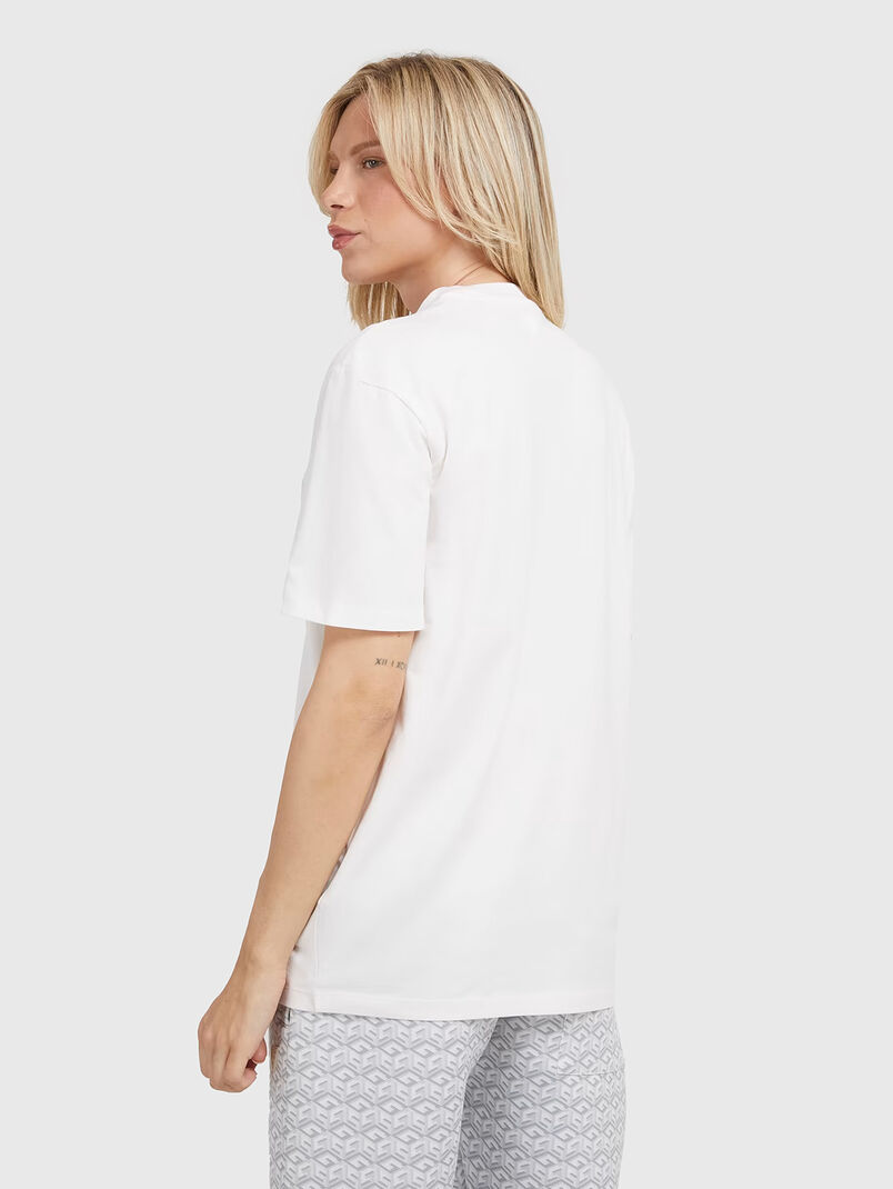 ALPHY beige T-shirt with logo accent - 3