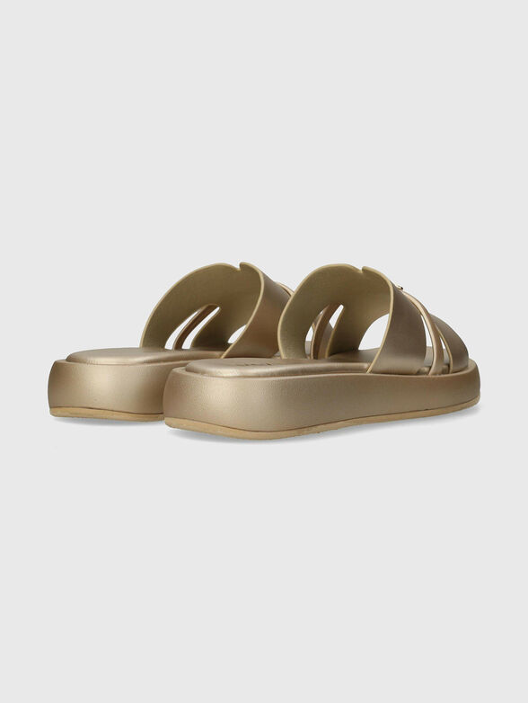 LOTUS II PACHA slides with logo - 3