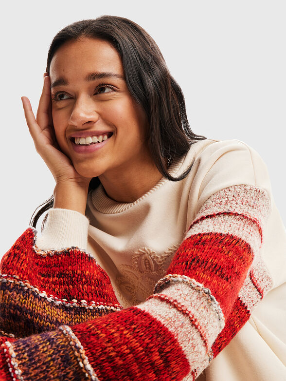 Sweatshirt with embroidery and knit sleeves - 4