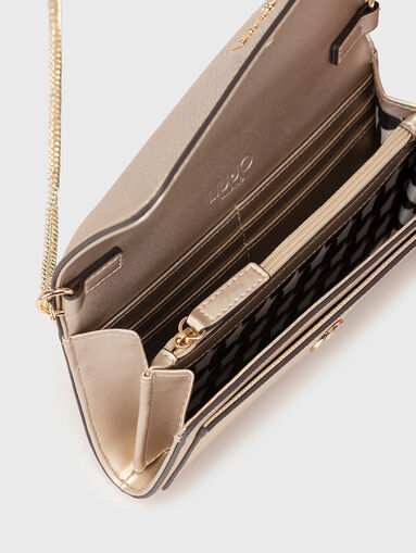 Wallet with detachable chain - 3